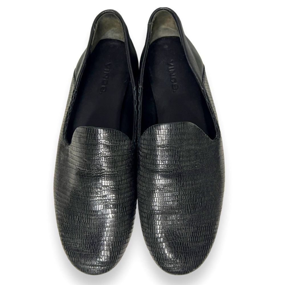 Vince Black Leather Flat Loafers Embossed women shoes Size 6 Excellent condition
